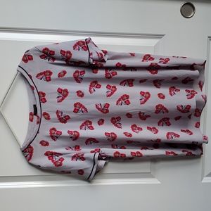 Ann Taylor gray floral short sleeve blouse.